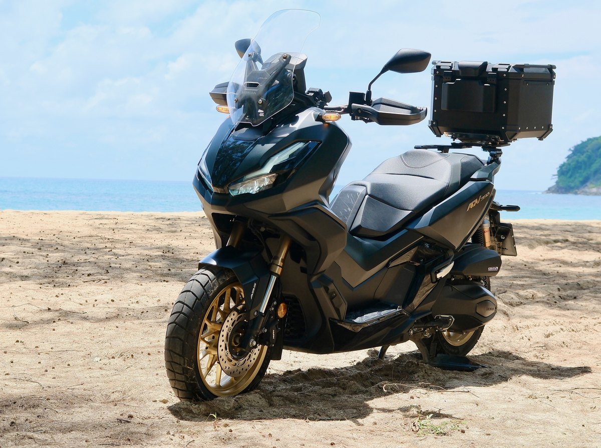 Honda ADV 350