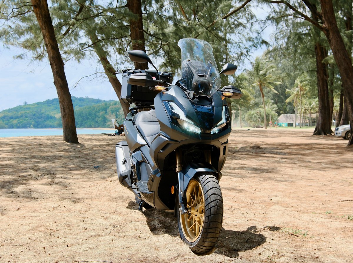 Honda ADV 350 2