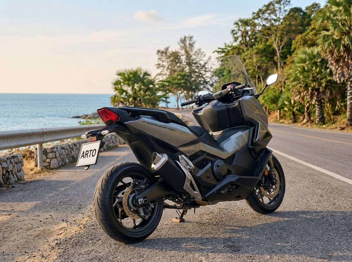 Honda Forza 750 3
