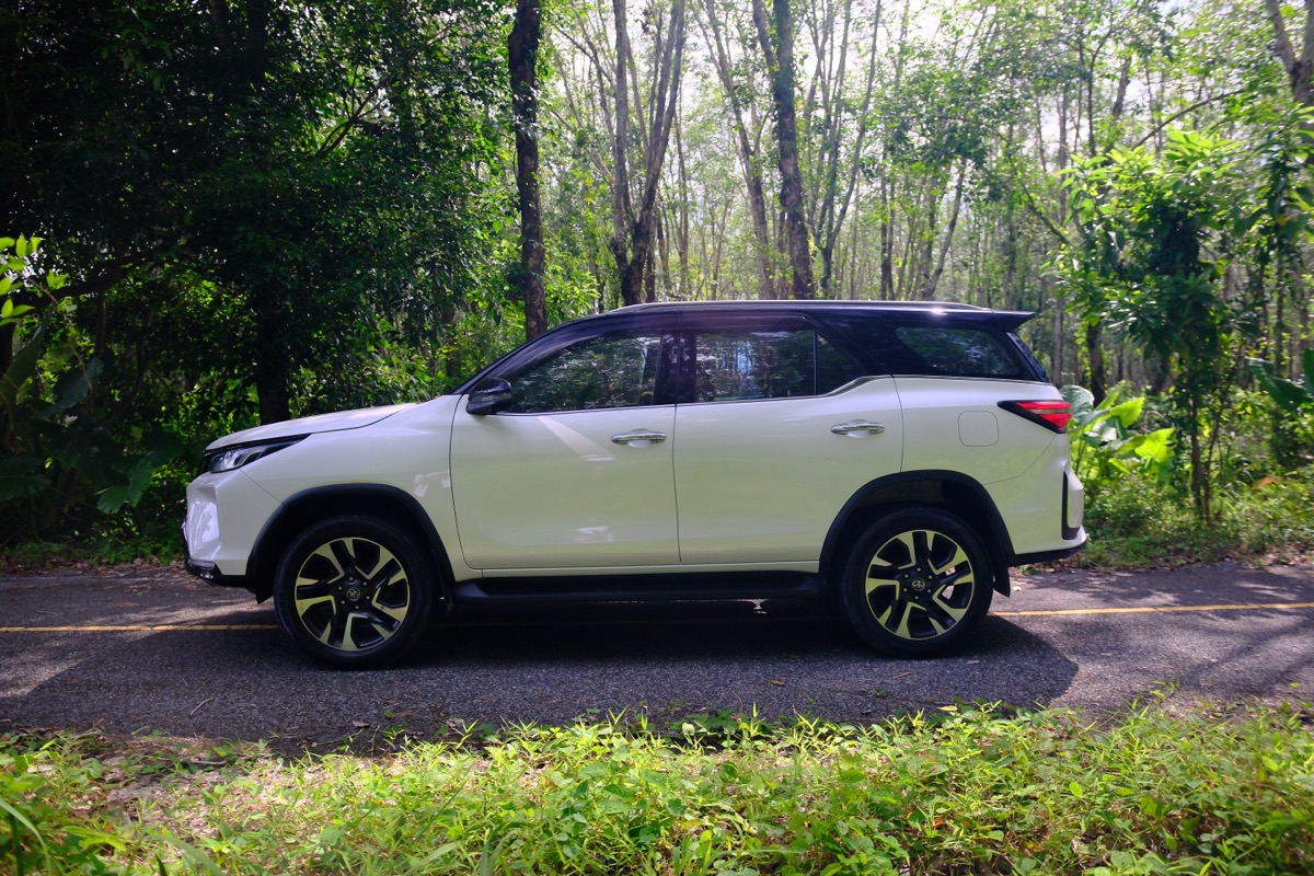 Toyota Fortuner 5