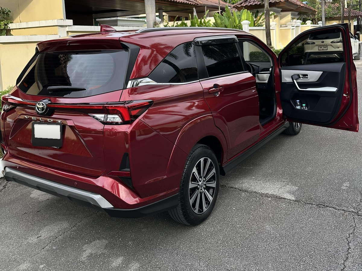 Toyota Veloz Smart 5