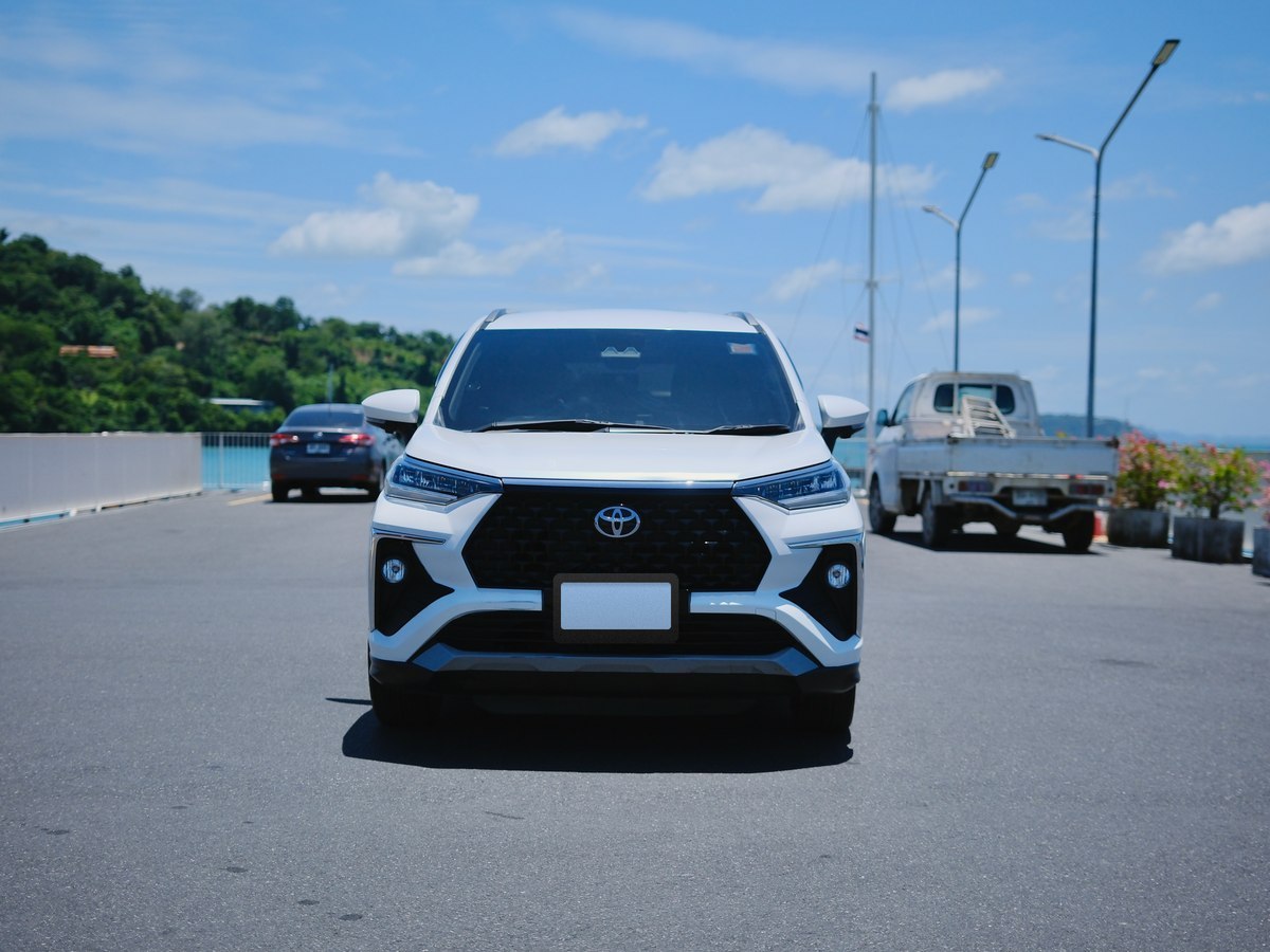 Toyota Veloz Smart 7