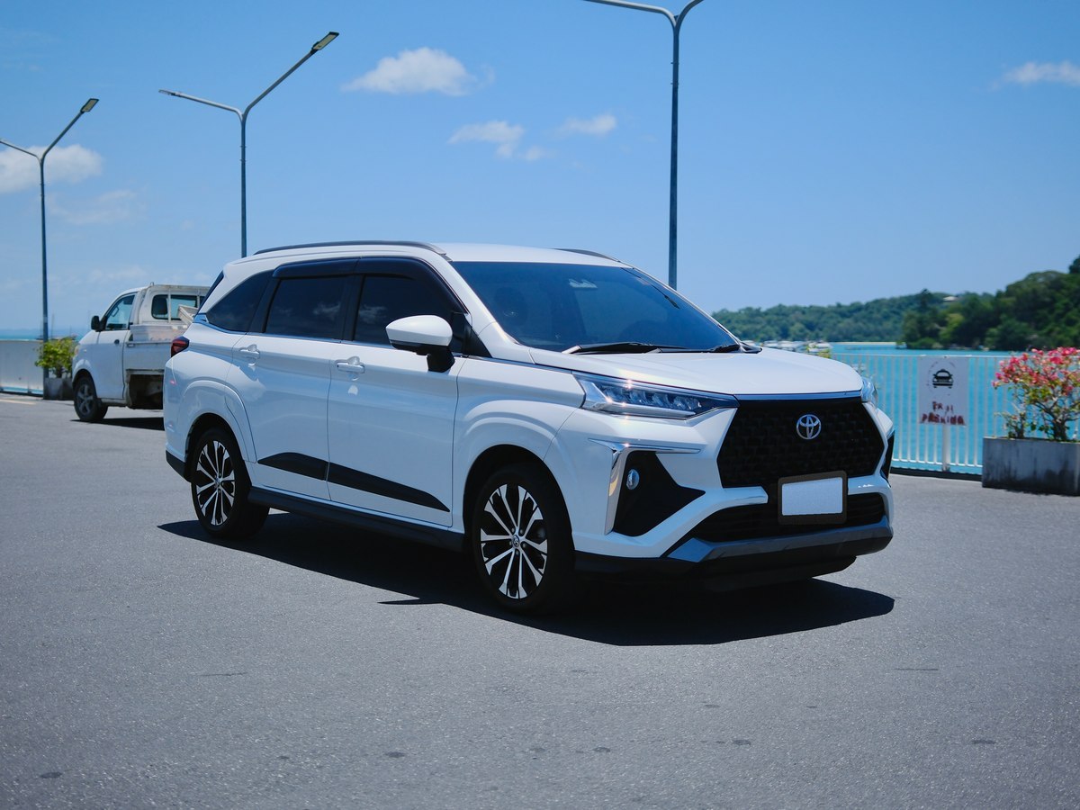 Toyota Veloz Smart
