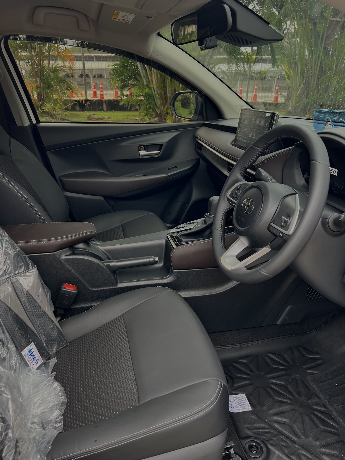 Toyota Yaris Ativ Smart 5