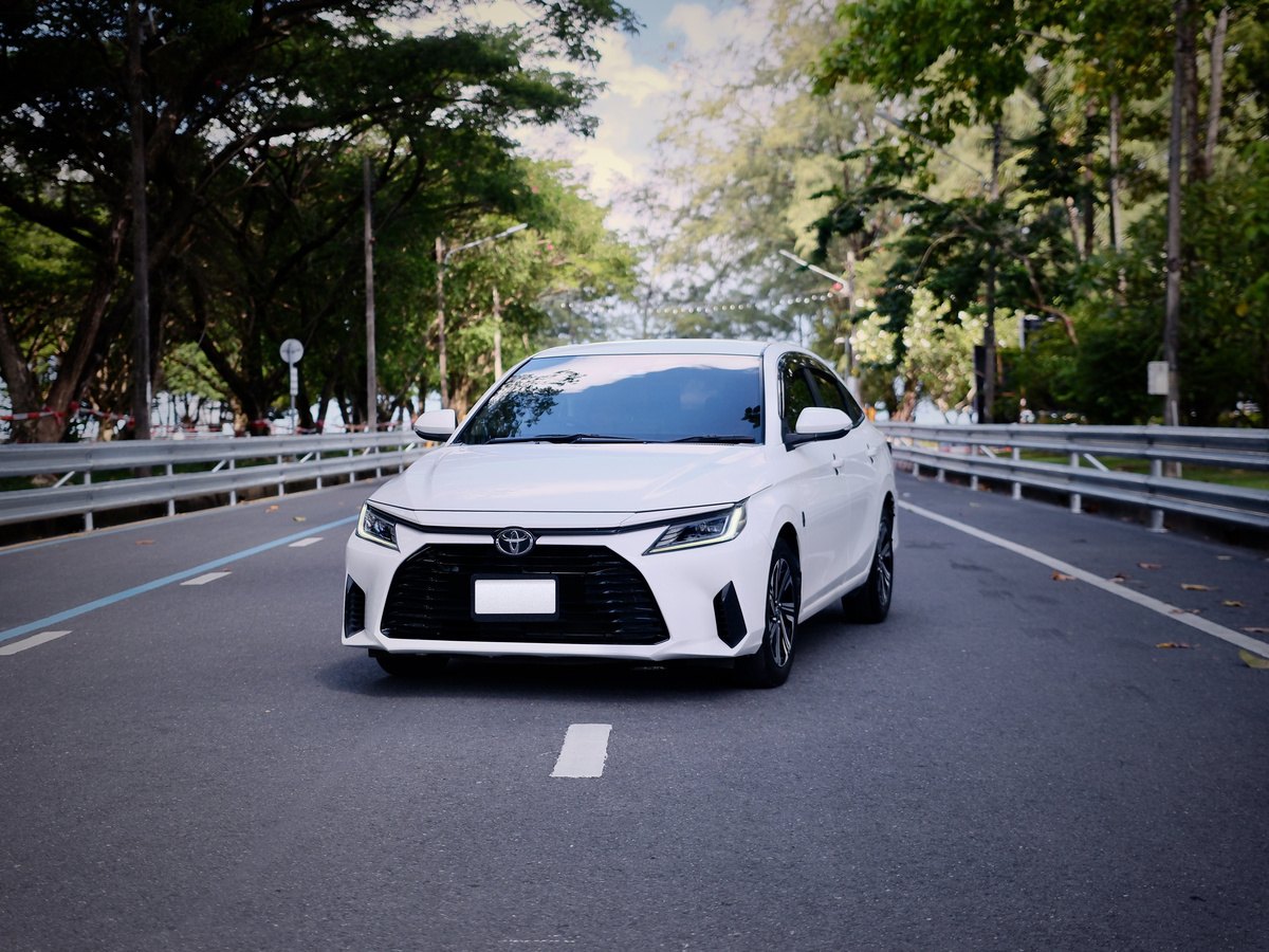Toyota Yaris Ativ Smart 6