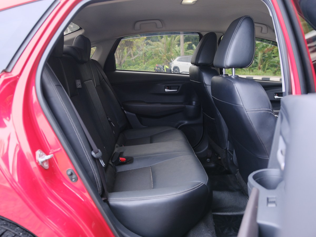 Toyota Yaris Ativ Smart Presto 10