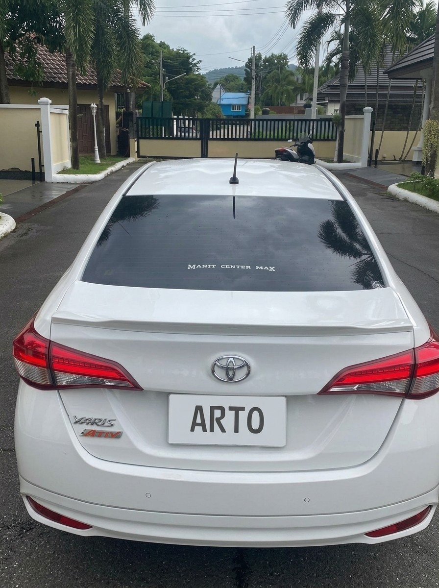 Toyota Yaris Ativ Sport (прошлое поколение) 4