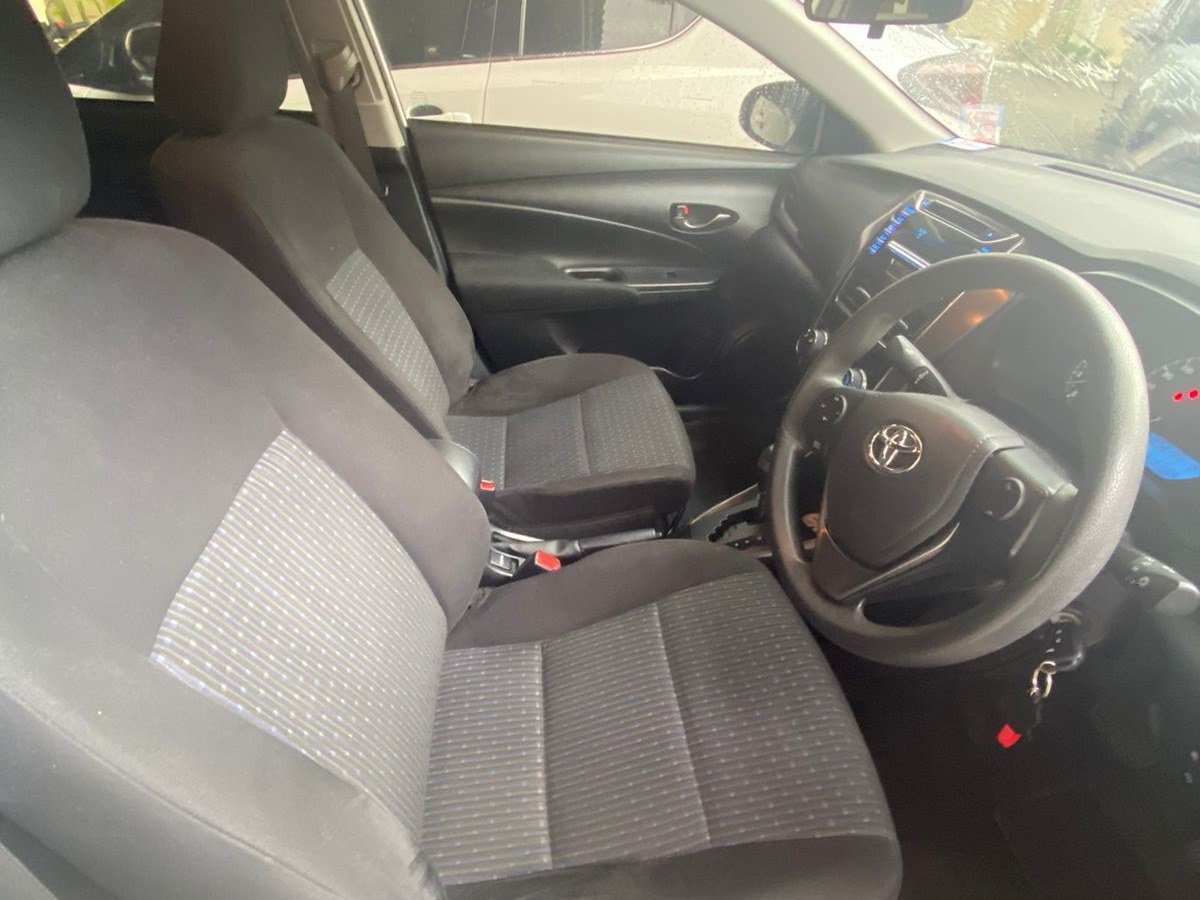Toyota Yaris Ativ Sport (прошлое поколение) 6