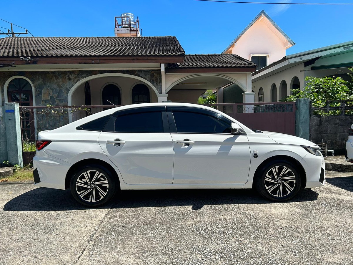Toyota Yaris Ativ Sport 2