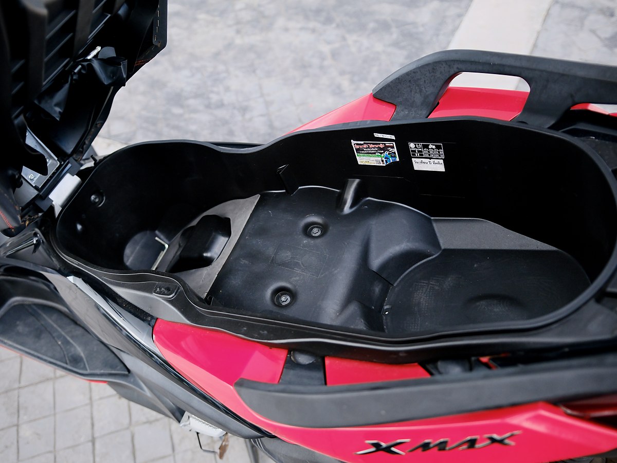 Yamaha XMAX 300 7